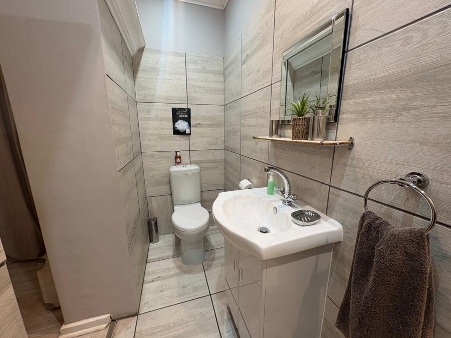 9 Bedroom Property for Sale in Hoopstad Free State